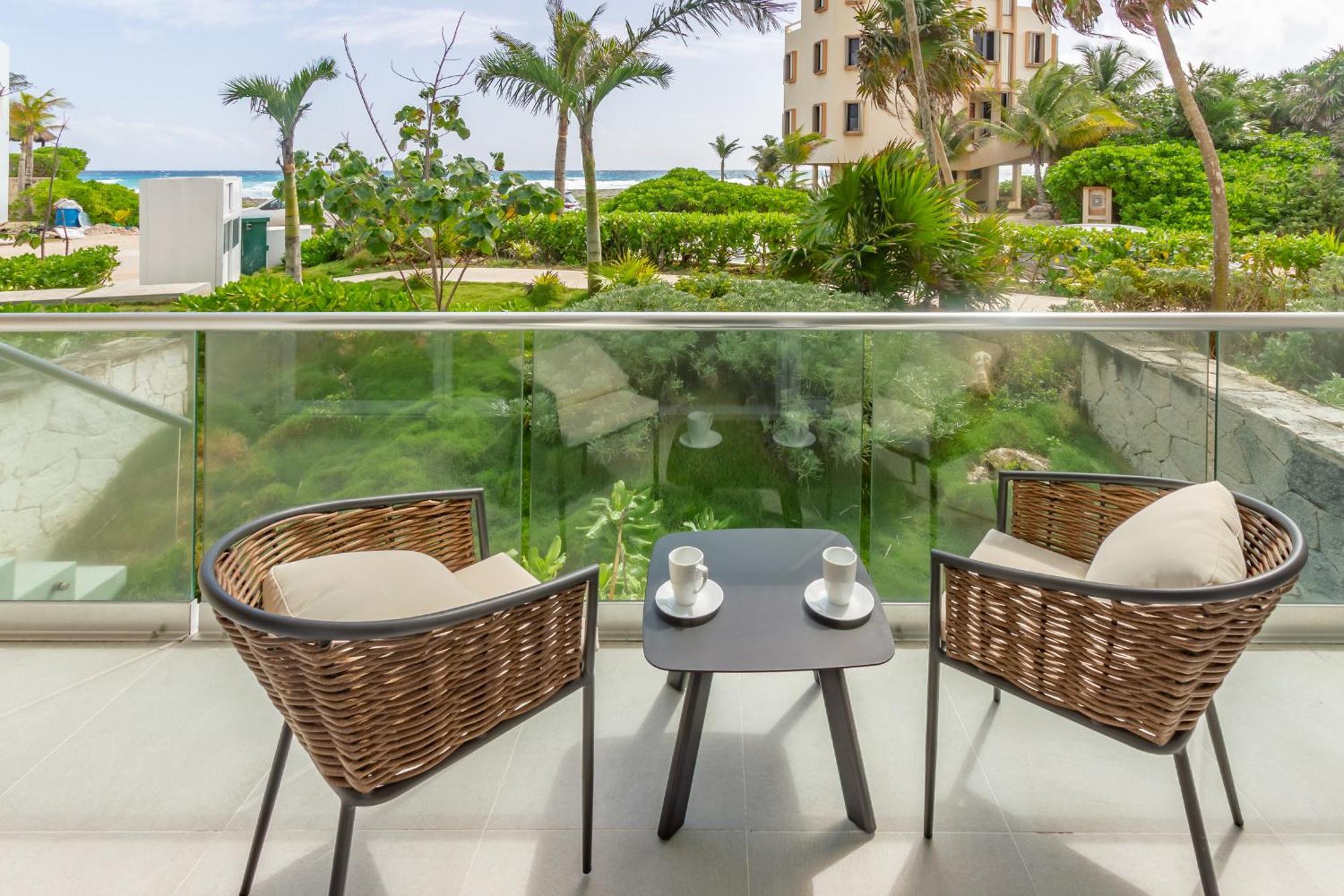 Santamar By Tao Beach Condos With Pool & Walk To Ocean Akumal Exterior photo